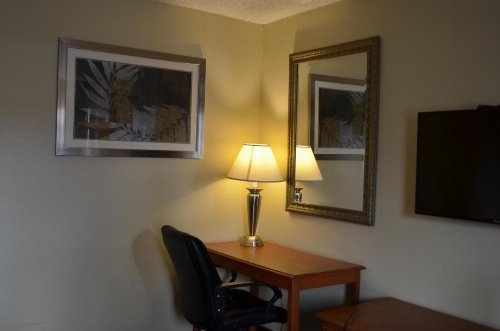 Budget Inn Williamsville image 30