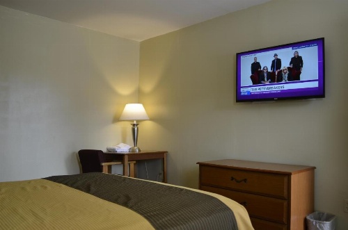 Budget Inn Williamsville image 34
