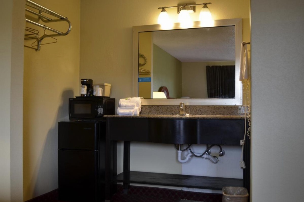 Budget Inn Williamsville Image 35