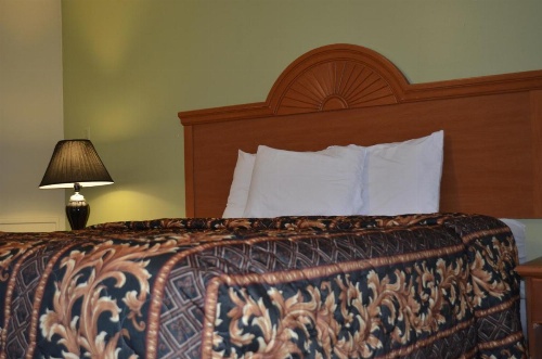 Budget Inn Williamsville image 42