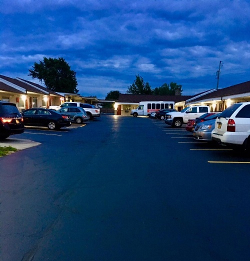 Budget Inn Williamsville image 50