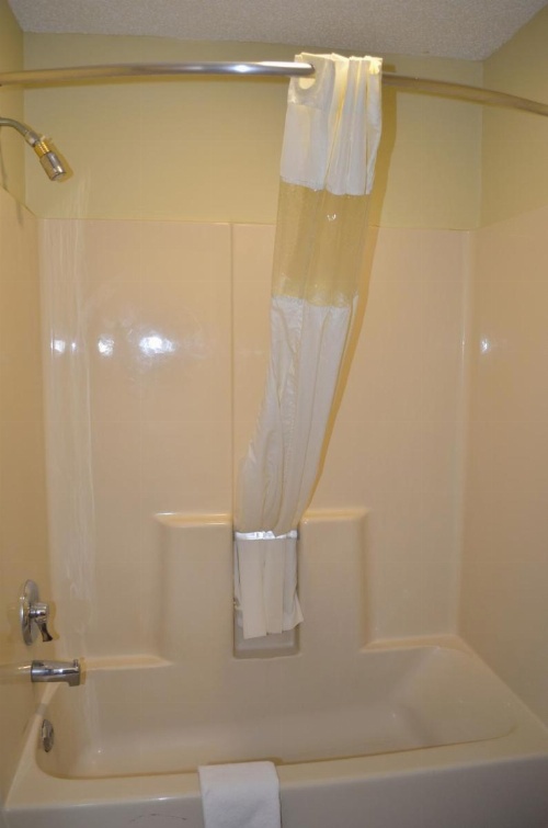 Budget Inn Williamsville image 9